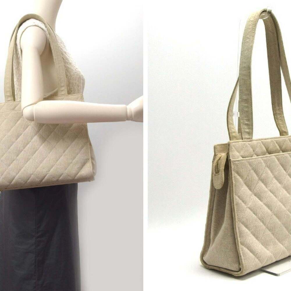 CHANEL Cream Canvas Shoulder Bag - Picture 2 of 11